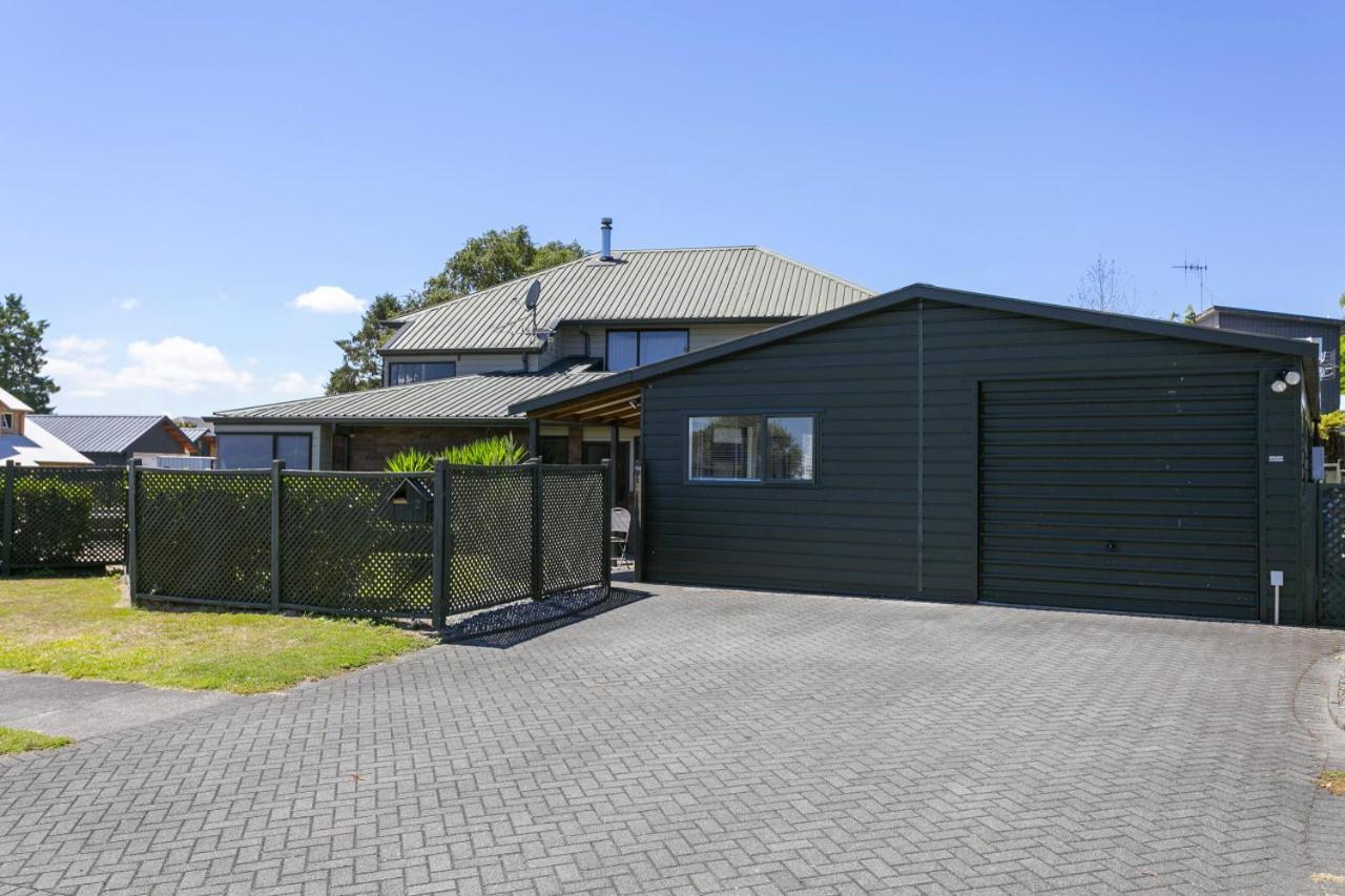 You Little Beauty - Wharewaka Beach Magic Tauposee Exterior foto