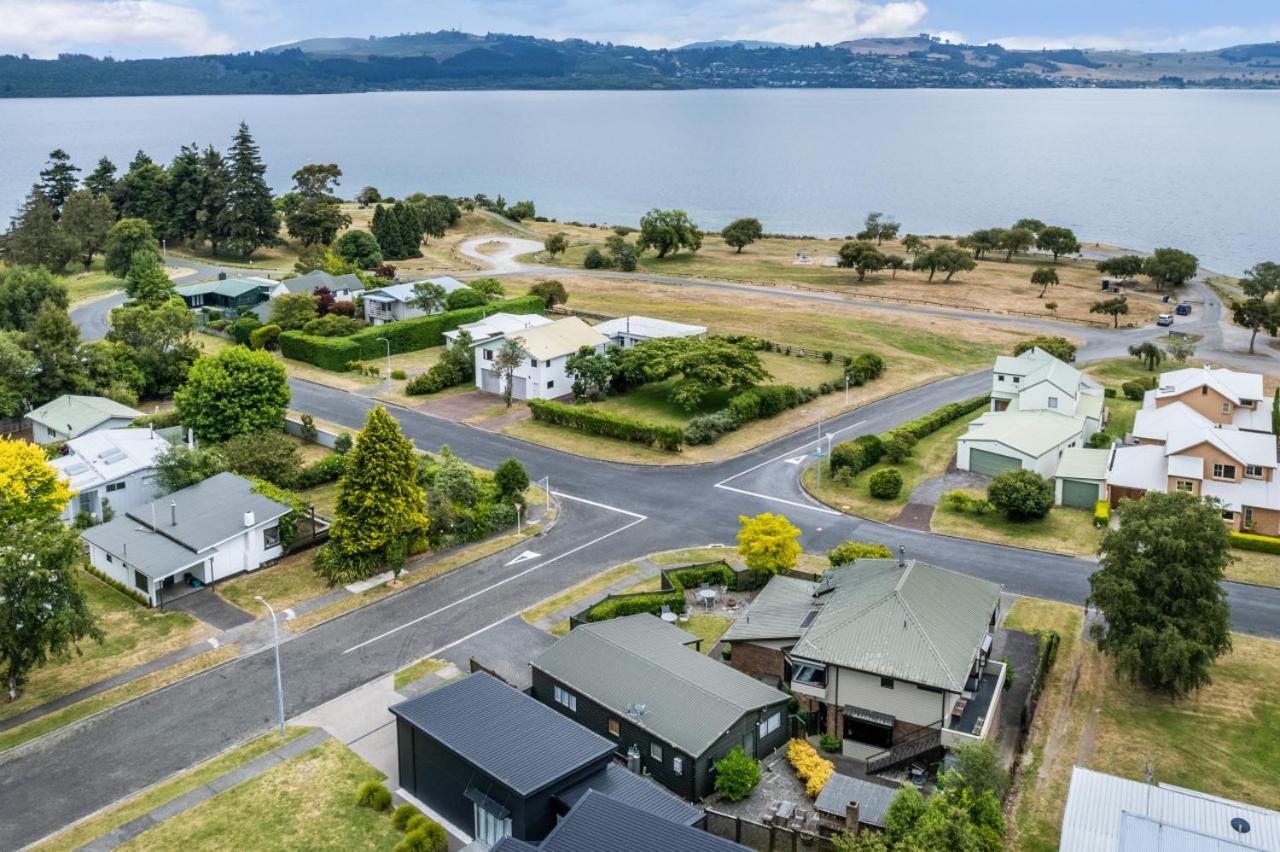 You Little Beauty - Wharewaka Beach Magic Tauposee Exterior foto
